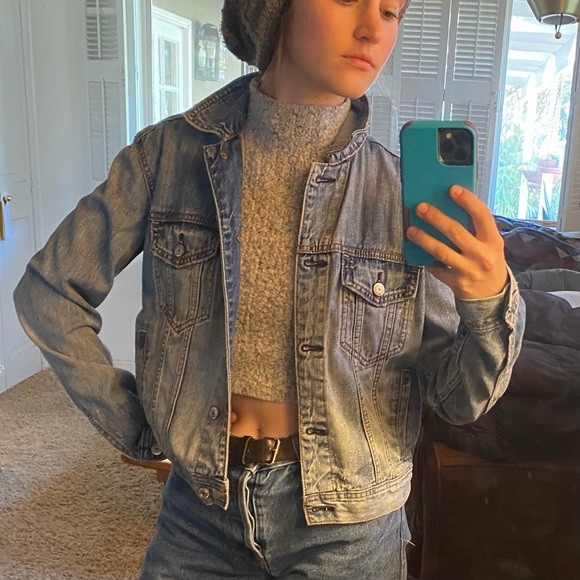 AMERICAN EAGLE Distressed Jean Jacket - Picture 7 of 8